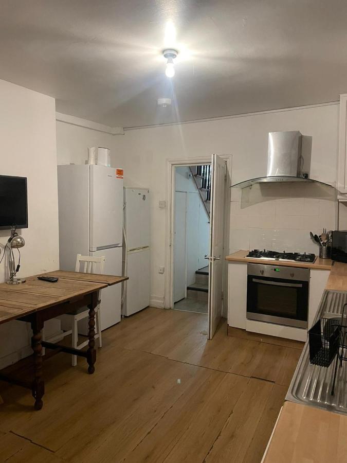 Balham, South London Spacious Guest House 1, 6 Rooms Available Exterior photo