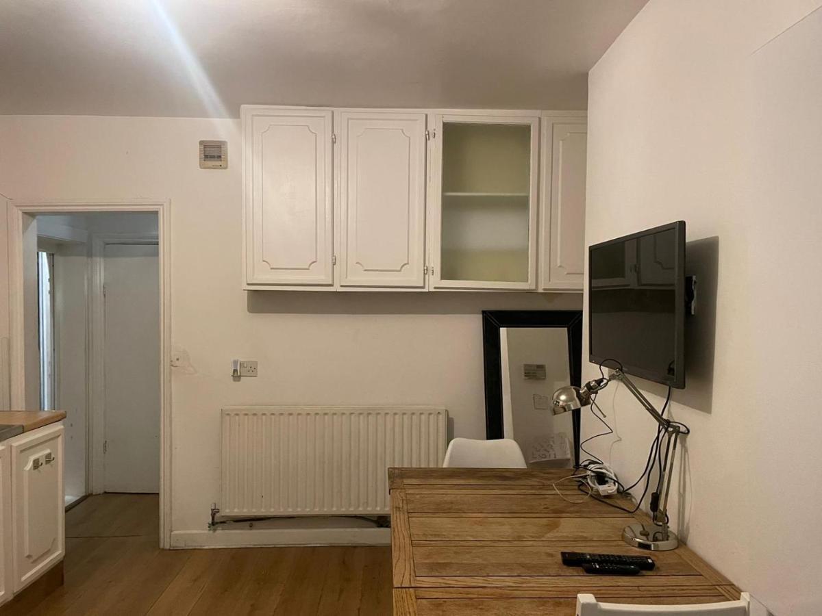 Balham, South London Spacious Guest House 1, 6 Rooms Available Exterior photo