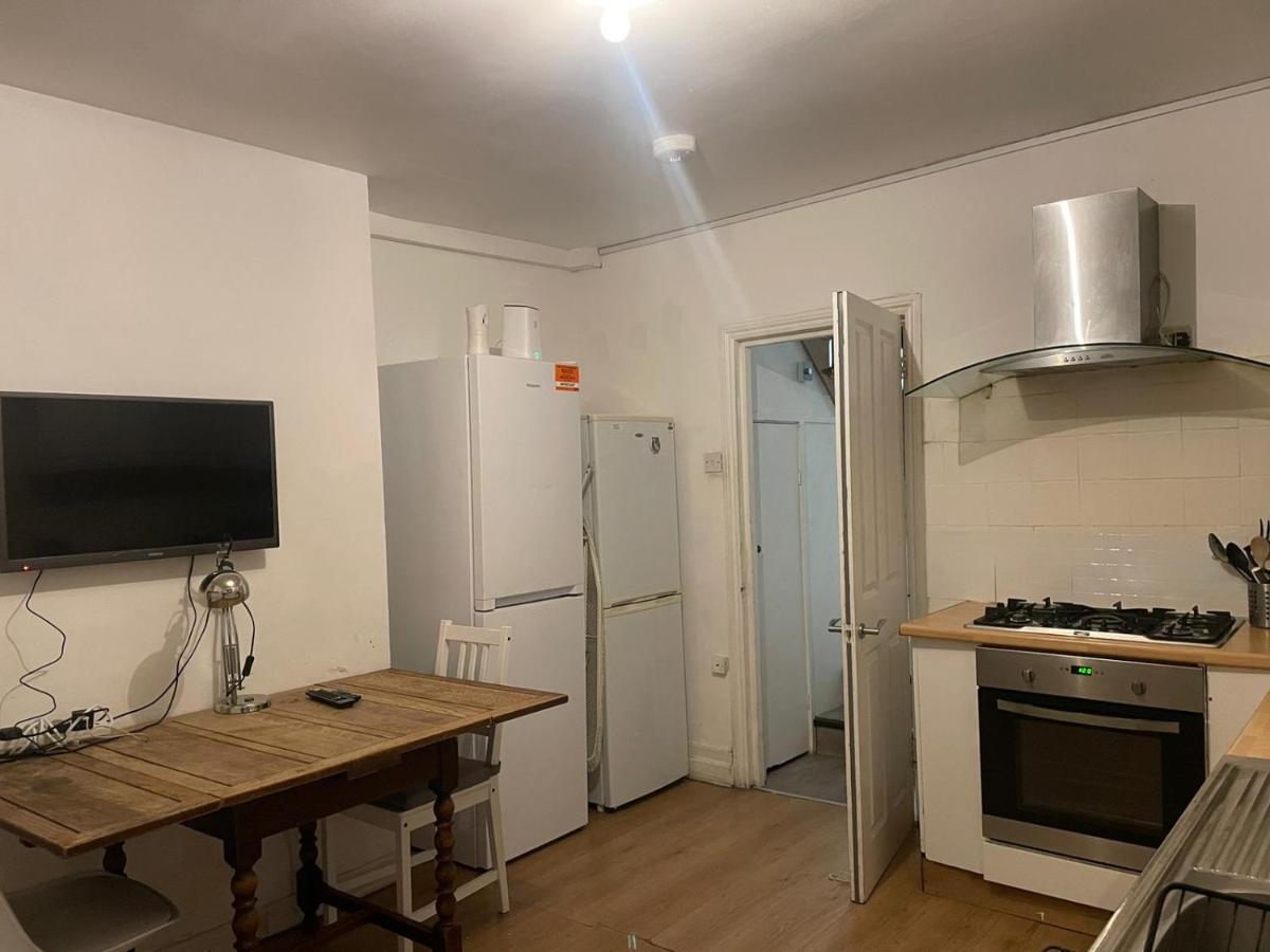 Balham, South London Spacious Guest House 1, 6 Rooms Available Exterior photo